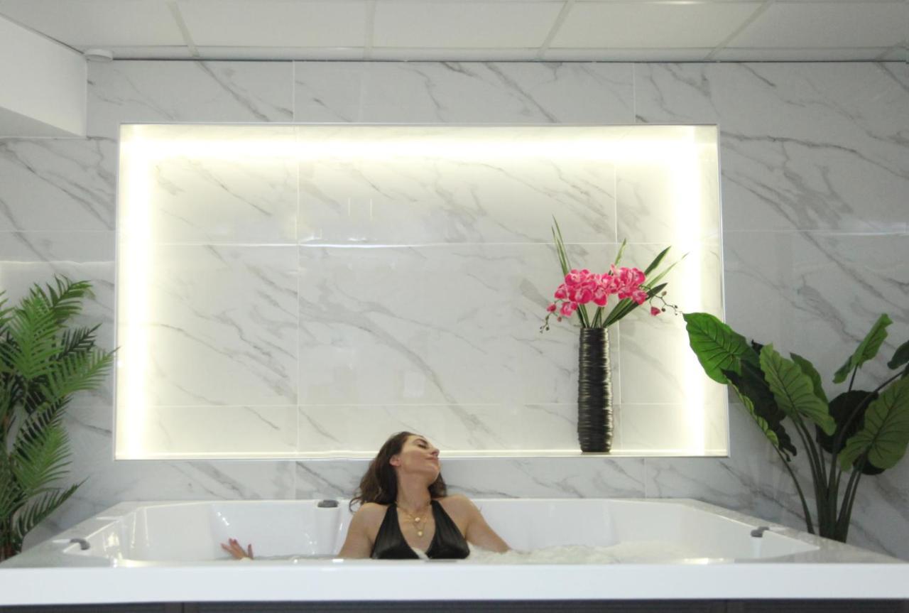 Ellin Hotel Kallithea  Extérieur photo